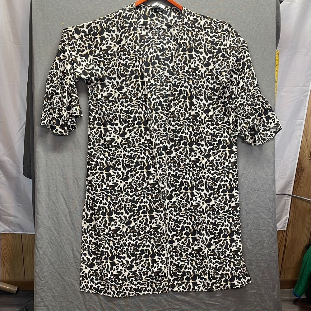 Eloquii Black and White Sheath plus size Tunic with Puff Sleeves